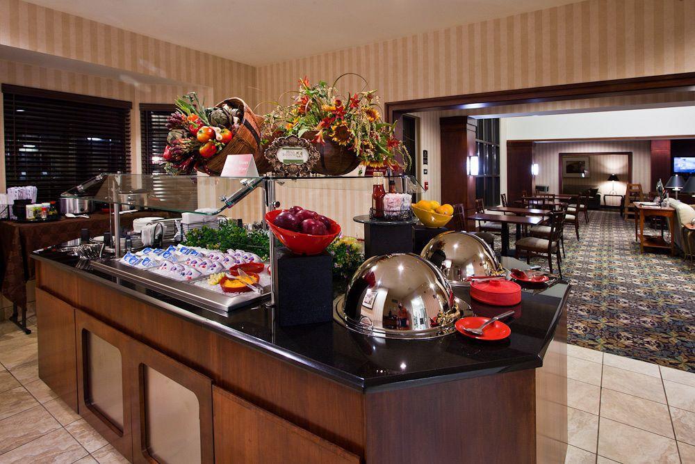 สเตย์บริดจ์ สวีท ดีทรอยต์-โนวี Hotel ร้านอาหาร รูปภาพ