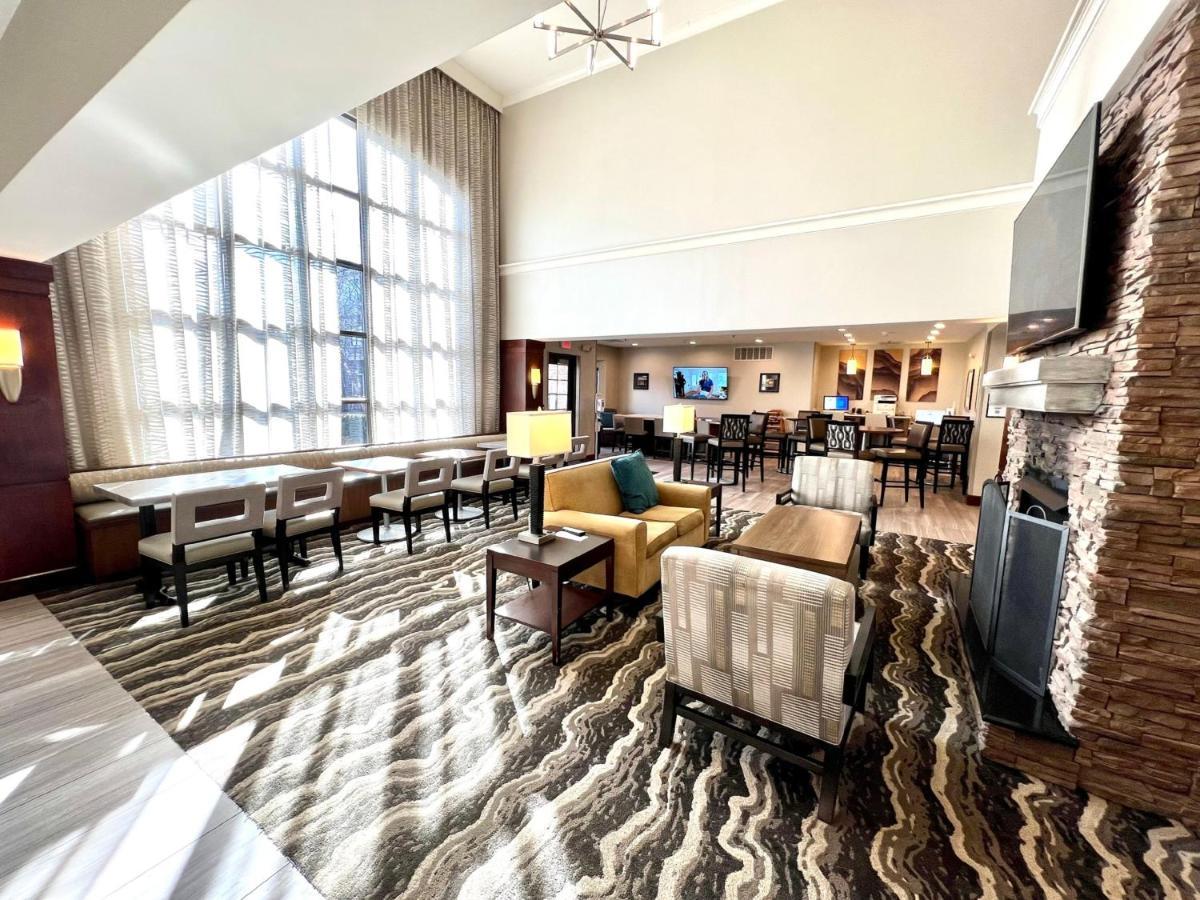 สเตย์บริดจ์ สวีท ดีทรอยต์-โนวี Hotel ภายนอก รูปภาพ