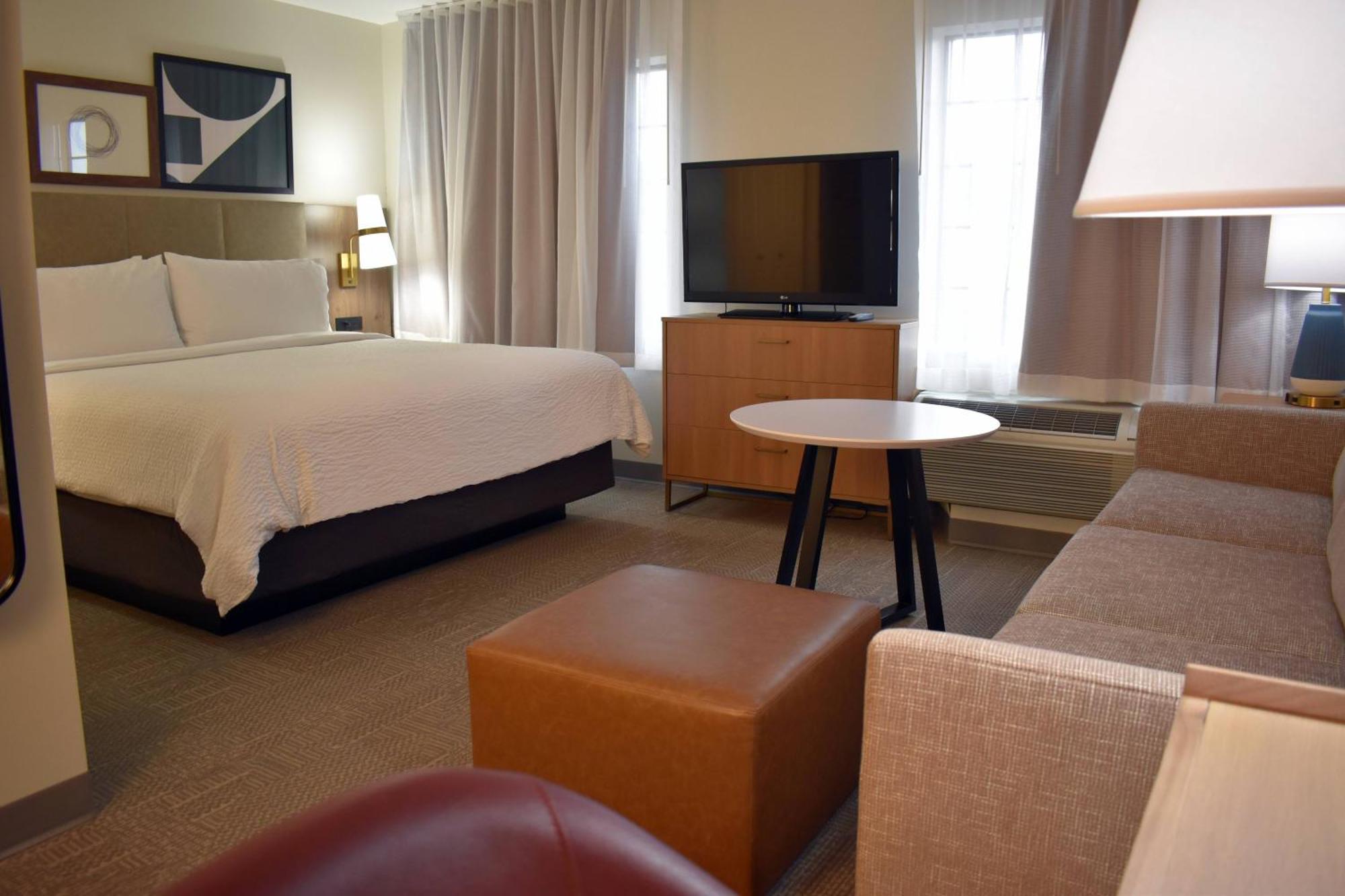 สเตย์บริดจ์ สวีท ดีทรอยต์-โนวี Hotel ภายนอก รูปภาพ