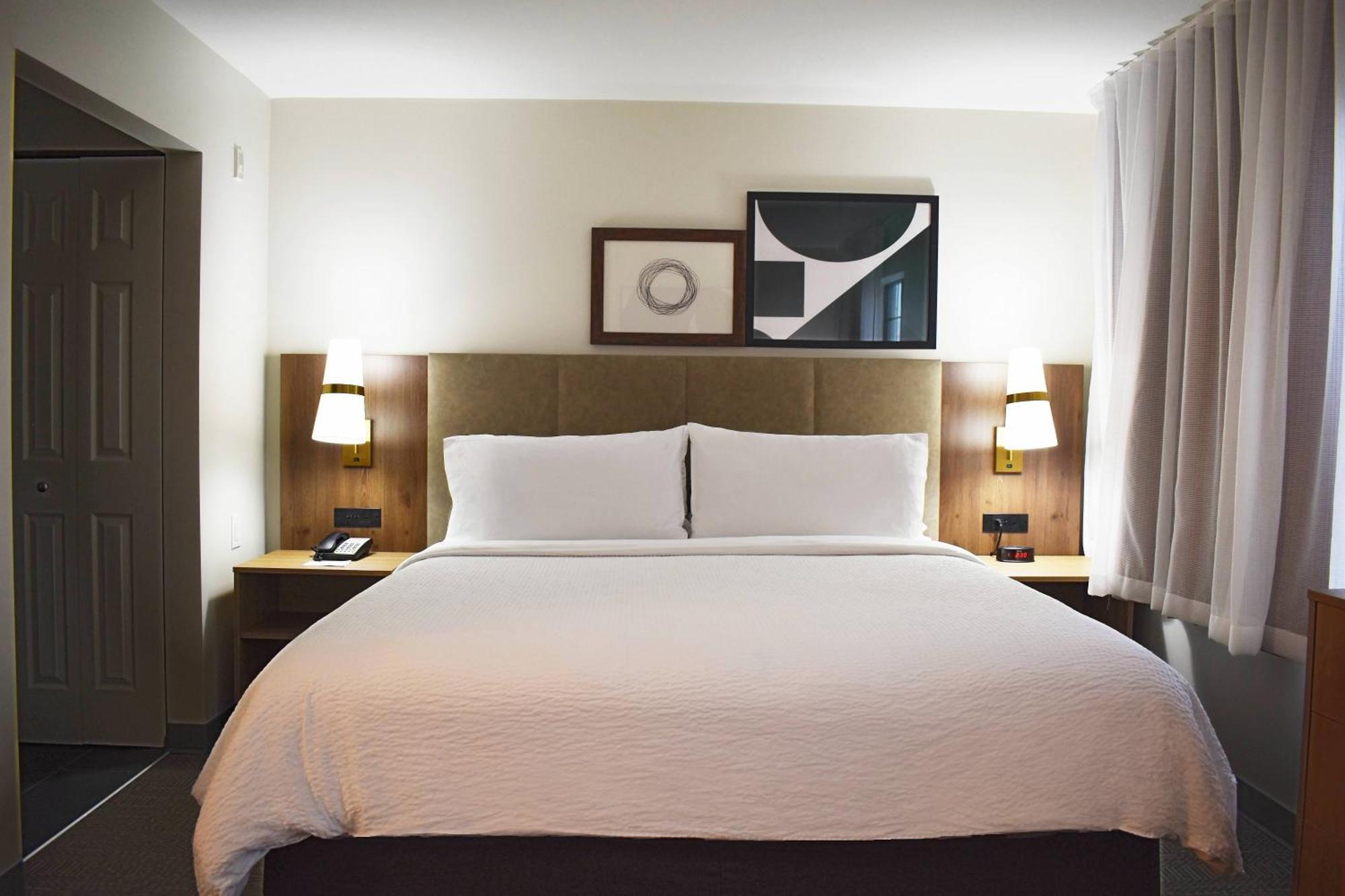 สเตย์บริดจ์ สวีท ดีทรอยต์-โนวี Hotel ภายนอก รูปภาพ